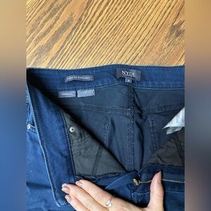 NYDJ women’s 3/4 length future fit 
Marilyn straight